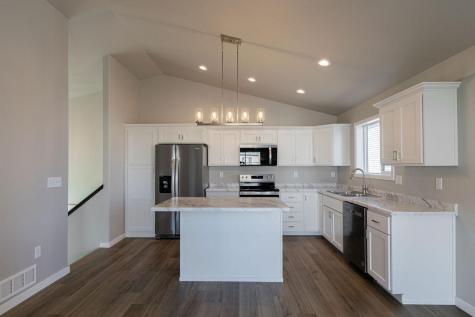 6211 87th Avenue S Horace ND 58047