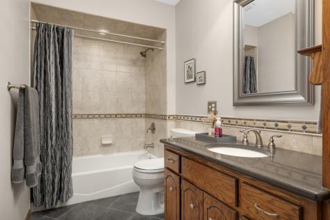 654 Tanglewood Drive Shoreview MN 55126