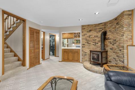 654 Tanglewood Drive Shoreview MN 55126
