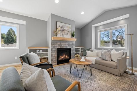 319 Bellwood Avenue Maplewood MN 55117