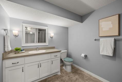319 Bellwood Avenue Maplewood MN 55117