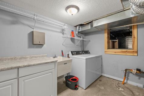 319 Bellwood Avenue Maplewood MN 55117