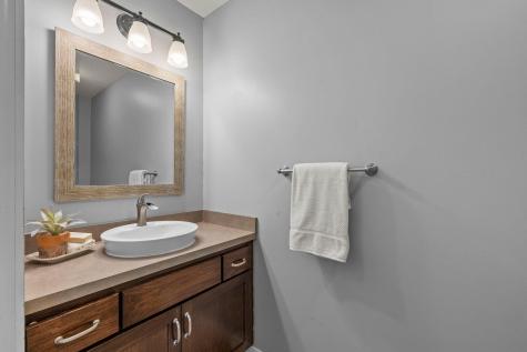 319 Bellwood Avenue Maplewood MN 55117