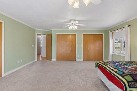1988 Eldridge Avenue W Roseville MN 55113