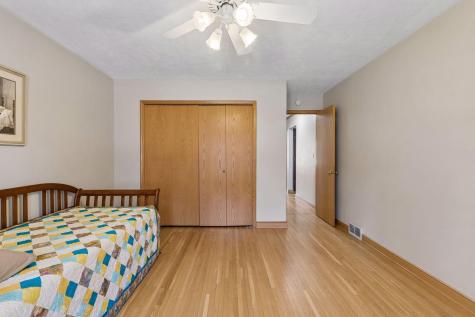 1988 Eldridge Avenue W Roseville MN 55113