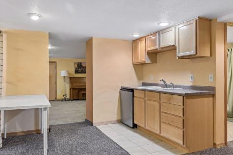 1988 Eldridge Avenue W Roseville MN 55113
