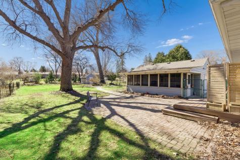 1988 Eldridge Avenue W Roseville MN 55113