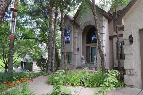 12625 Sable Drive Burnsville MN 55337