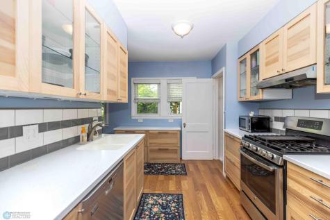 1249 4th Street N Fargo ND 58102