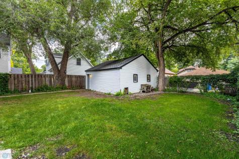1249 4th Street N Fargo ND 58102