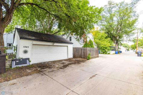 1249 4th Street N Fargo ND 58102