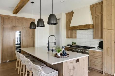 1150 La Salle Street Wayzata MN 55391