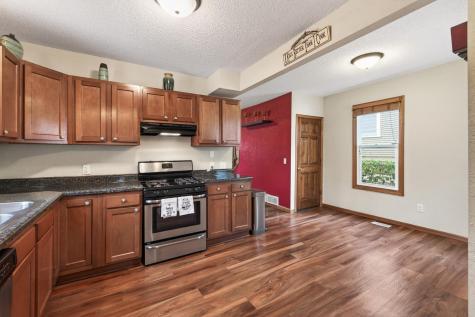 1095 Sims Avenue Saint Paul MN 55106