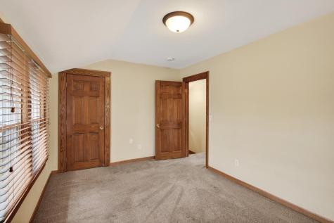 1095 Sims Avenue Saint Paul MN 55106