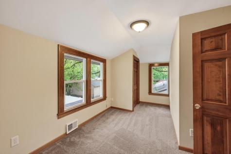1095 Sims Avenue Saint Paul MN 55106
