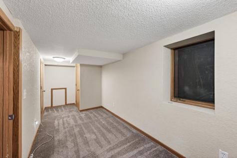 1095 Sims Avenue Saint Paul MN 55106