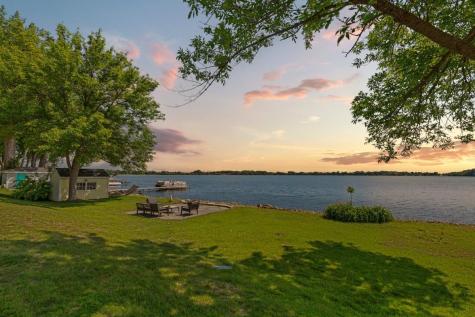 901 Clear Lake Drive Waseca MN 56093