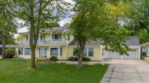 901 Clear Lake Drive Waseca MN 56093