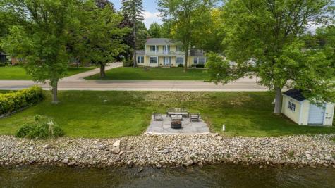 901 Clear Lake Drive Waseca MN 56093