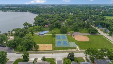 901 Clear Lake Drive Waseca MN 56093