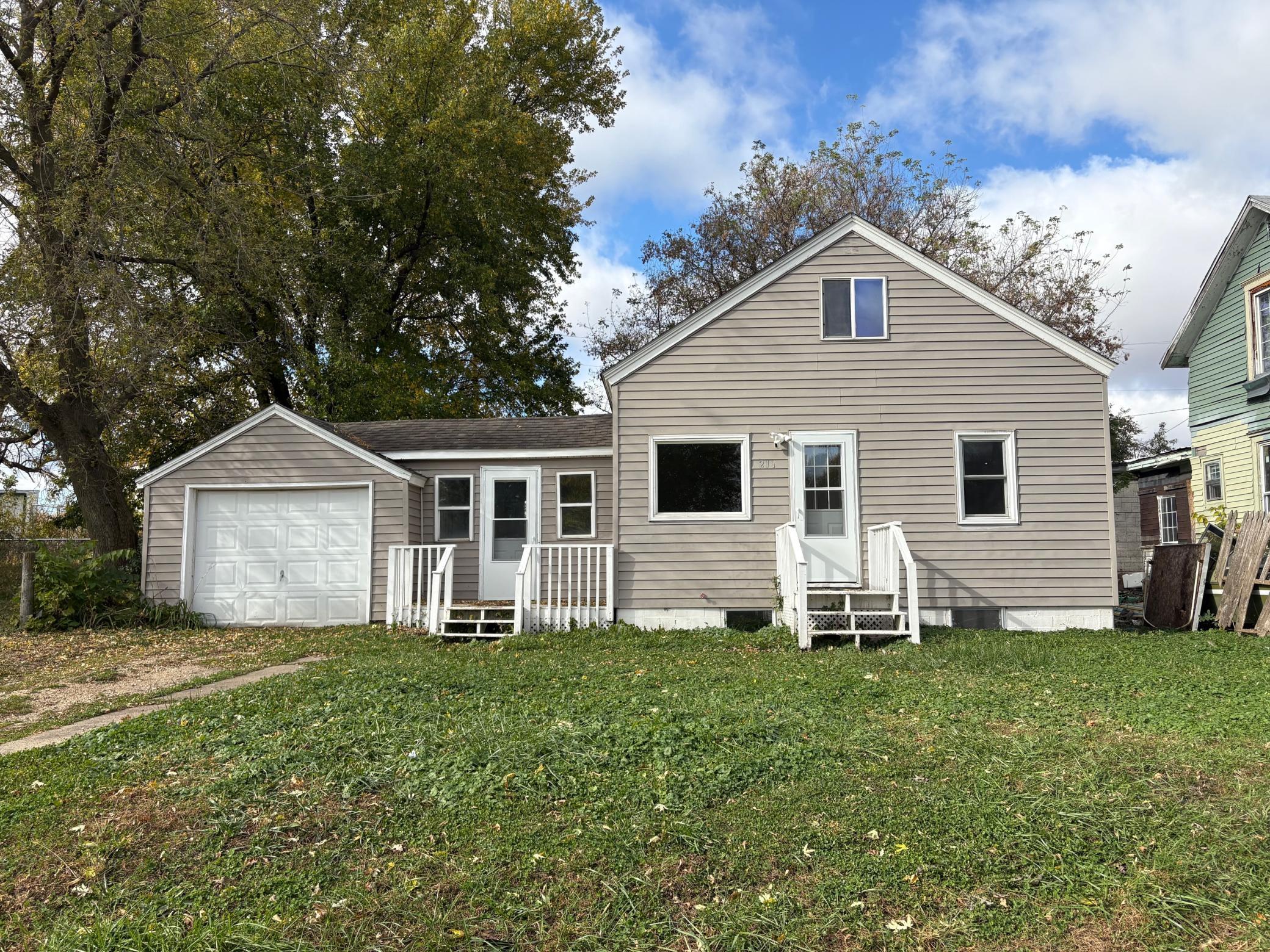 211 Clinton Street Austin MN 55912