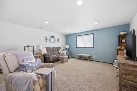 963 30th Avenue W West Fargo ND 58078