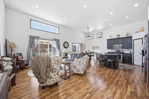 963 30th Avenue W West Fargo ND 58078