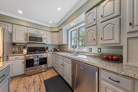 1424 Fairway Drive Faribault MN 55021