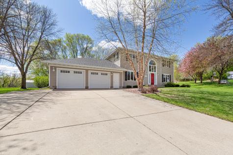 1424 Fairway Drive Faribault MN 55021