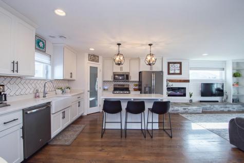293 Redwood Drive Mapleton ND 58059