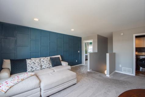 293 Redwood Drive Mapleton ND 58059