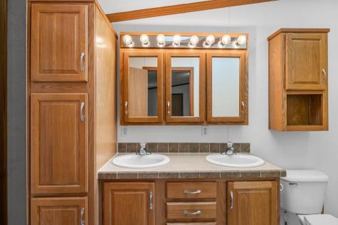 30160 Olinda Trail Lindstrom MN 55045