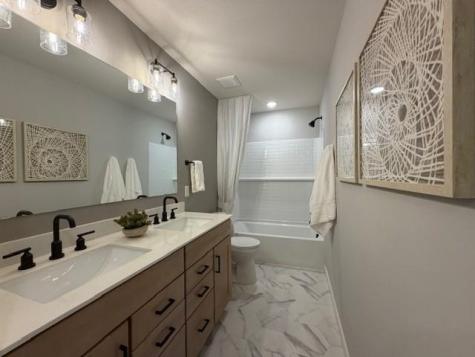 1572 Norbert Lane Shakopee MN 55379