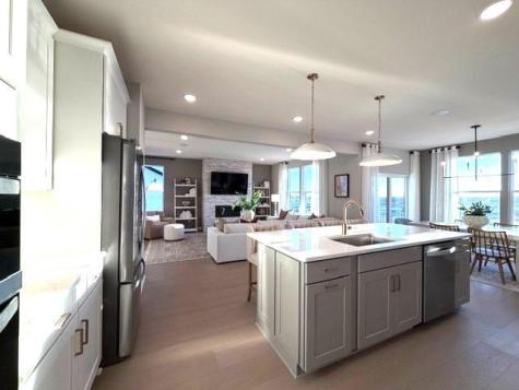 1572 Norbert Lane Shakopee MN 55379
