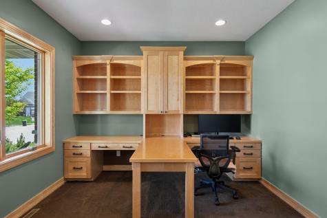2304 Britwood Lane SW Rochester MN 55902