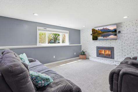 4440 Urbandale Court N Plymouth MN 55446