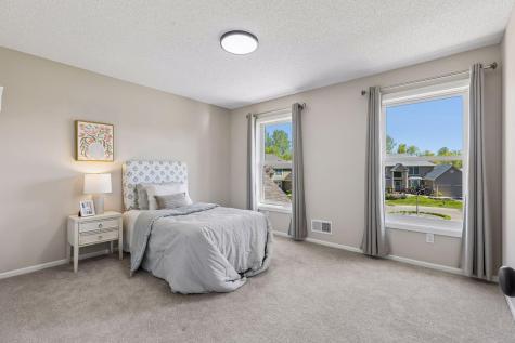 17815 32nd Place N Plymouth MN 55447