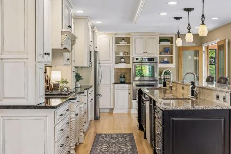 17815 32nd Place N Plymouth MN 55447