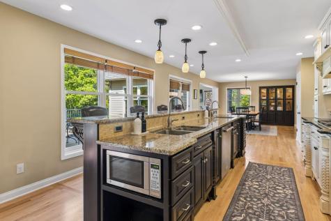17815 32nd Place N Plymouth MN 55447