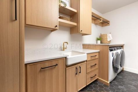 505 Oak Street N Fargo ND 58102