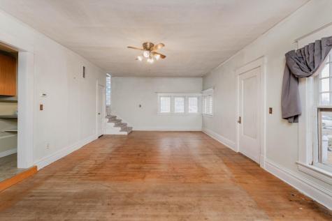 506 4th Avenue SW Valley City ND 58072