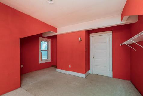 506 4th Avenue SW Valley City ND 58072