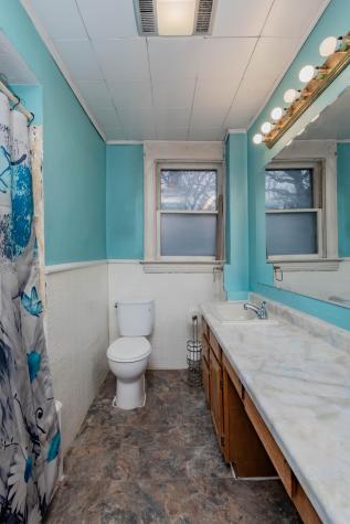 506 4th Avenue SW Valley City ND 58072