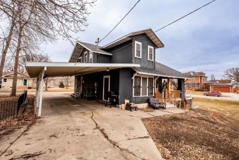506 4th Avenue SW Valley City ND 58072