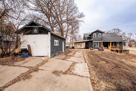 506 4th Avenue SW Valley City ND 58072