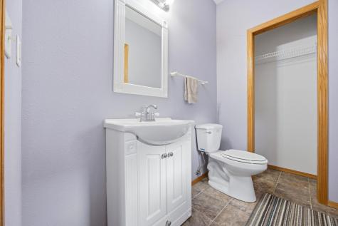 1810 5th Avenue S Fargo ND 58103