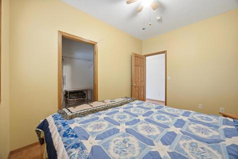 1810 5th Avenue S Fargo ND 58103
