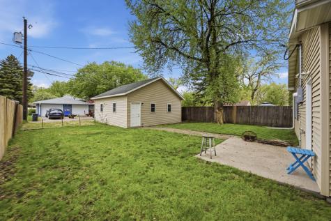 1810 5th Avenue S Fargo ND 58103