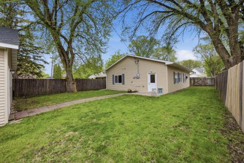 1810 5th Avenue S Fargo ND 58103