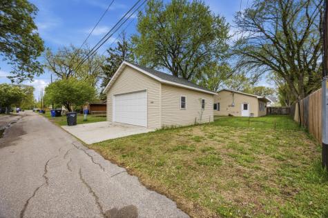 1810 5th Avenue S Fargo ND 58103